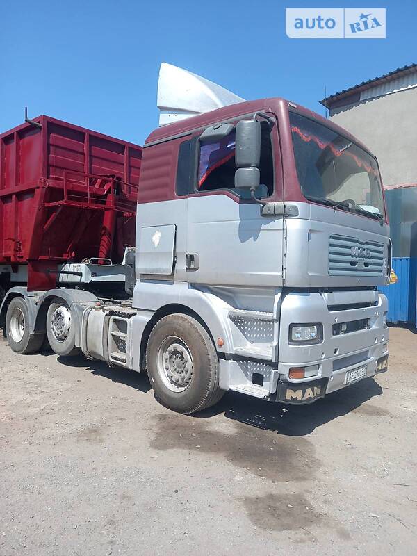 Тягач MAN 26.463 2002 в Кривом Роге