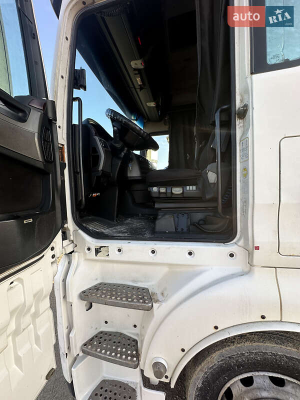 Тягач MAN 26.480 2008 в Волочиске