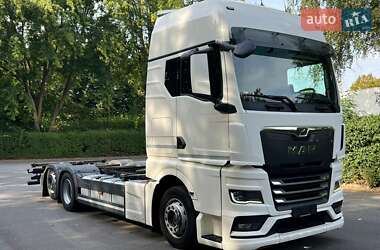 Контейнеровоз MAN 26 2021 в Черновцах