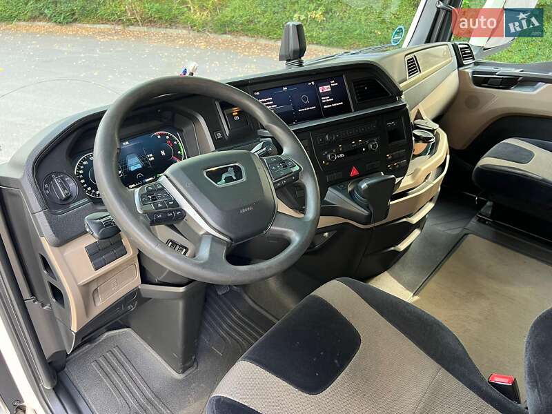 Контейнеровоз MAN 26 2021 в Черновцах