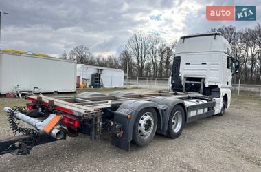 Контейнеровоз MAN 26 2020 в Черновцах