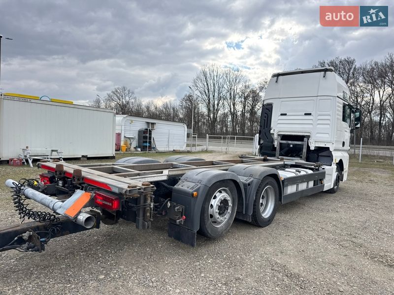 Контейнеровоз MAN 26 2020 в Черновцах