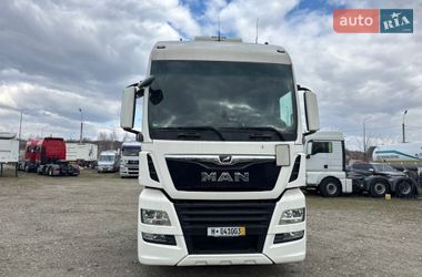 Контейнеровоз MAN 26 2020 в Черновцах