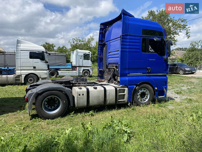 Тягач MAN  33.480 2009 в Бершаді