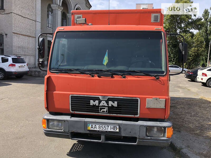 Вантажний фургон MAN 8.113 1998 в Києві