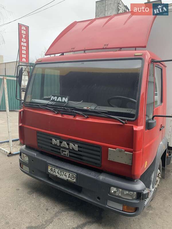 Вантажний фургон MAN 8.163 2001 в Києві