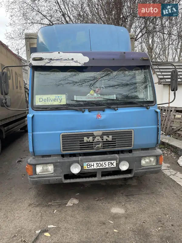 Грузовой фургон MAN 8.163 1999 в 
