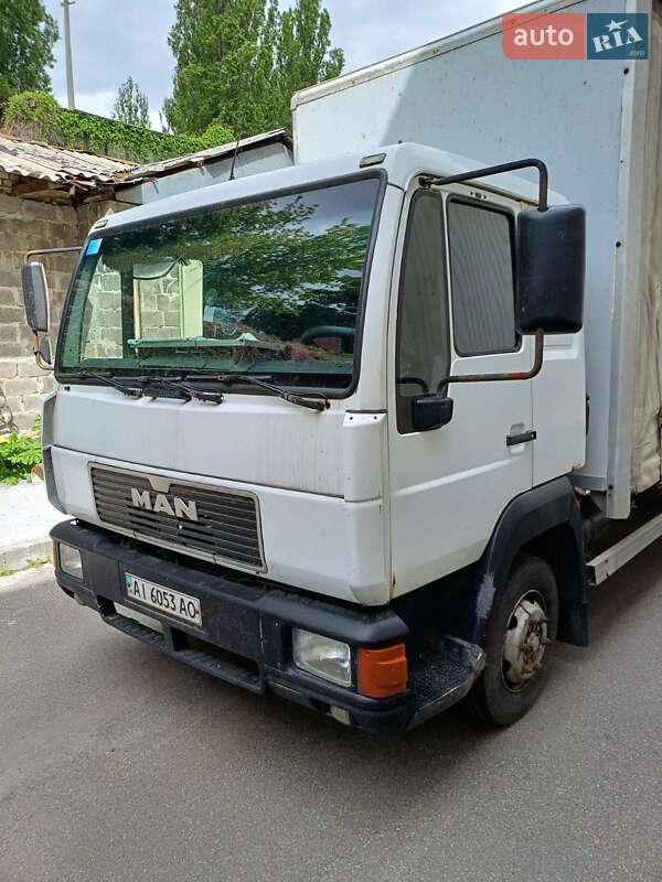 Вантажний фургон MAN 8.163 2000 в Києві