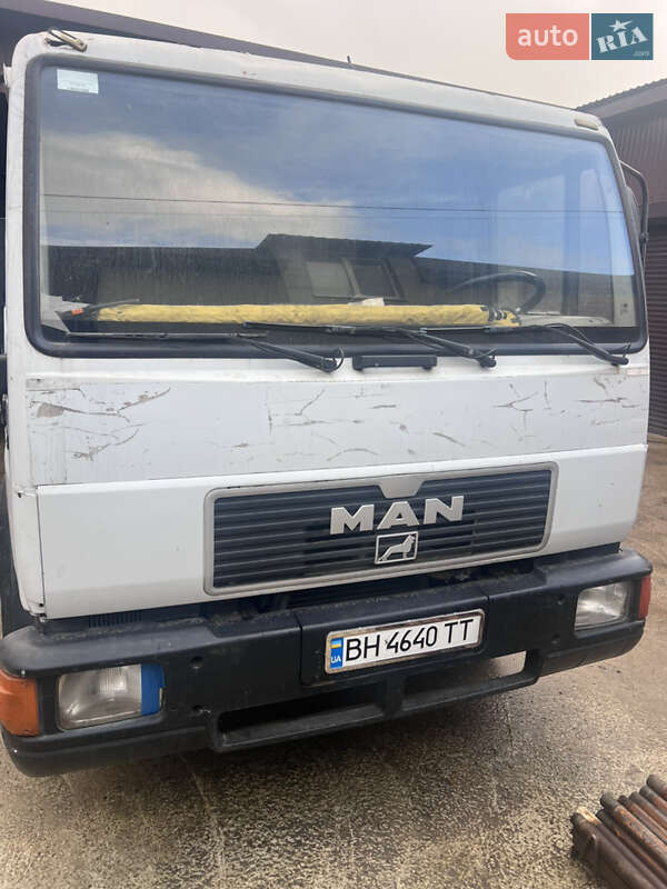 Кран-манипулятор MAN 8.163 2003 в Одессе