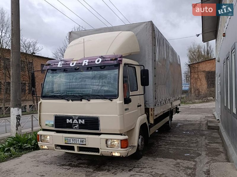 Вантажний фургон MAN 8.163 2000 в Кам'янець-Подільському