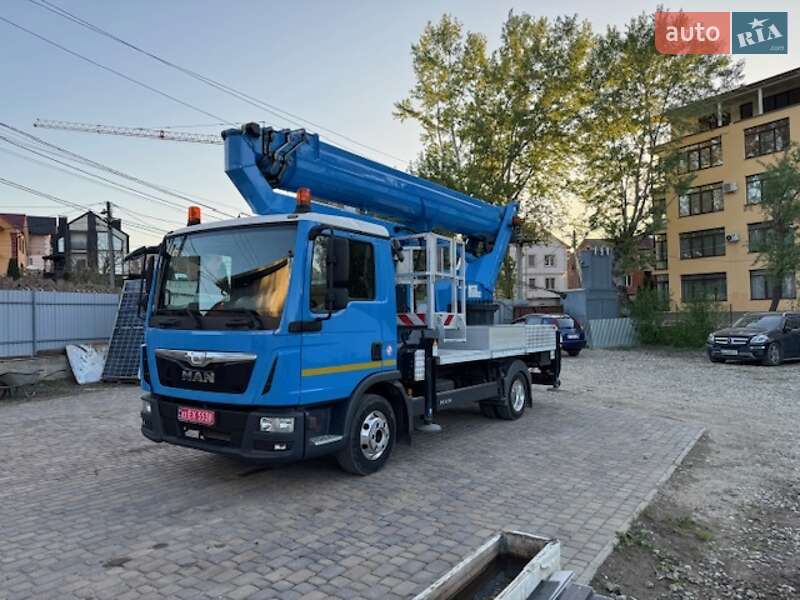 Автовишка MAN 8.180 2015 в Чернівцях