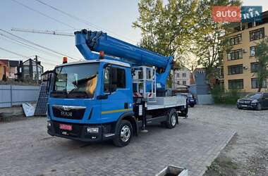 Автовишка MAN 8.180 2015 в 