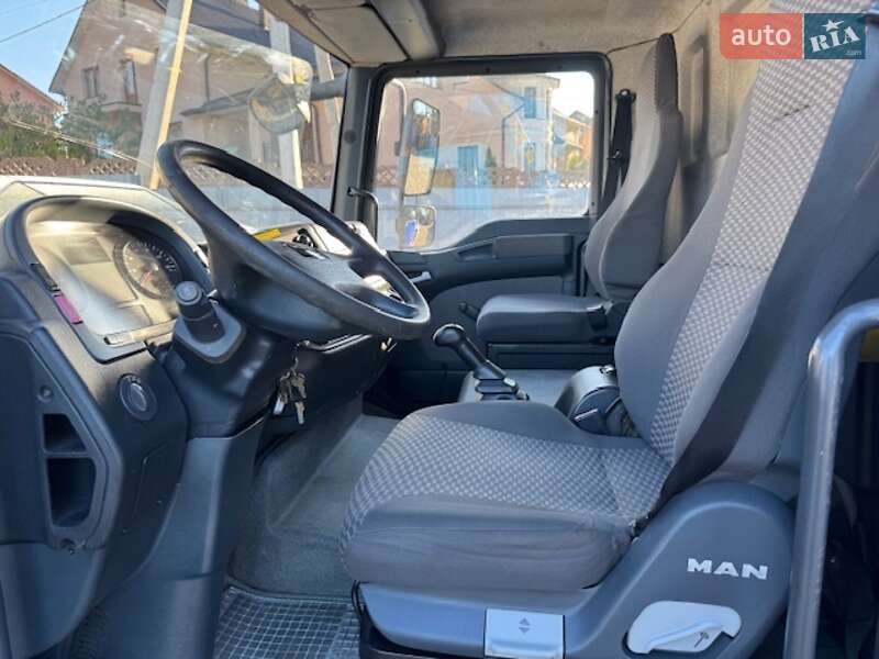 Автовышка MAN 8.180 2008 в Черновцах
