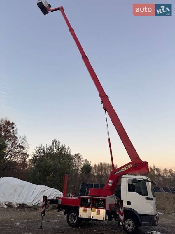 Автовышка MAN 8.180 2008 в Черновцах фото 4 Автовышка MAN 8.180 2008 в Черновцах