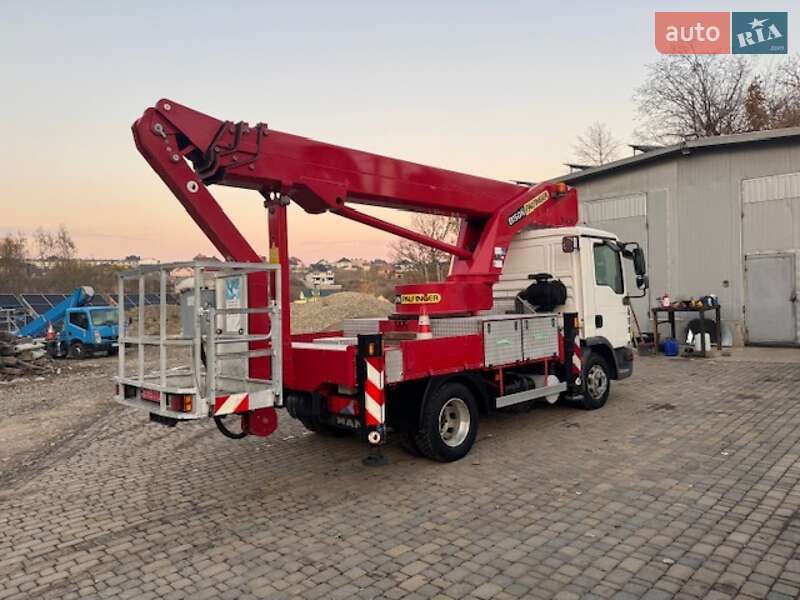 Автовышка MAN 8.180 2008 в Черновцах фото 16 Автовышка MAN 8.180 2008 в Черновцах