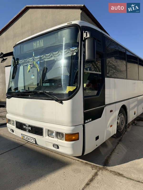 Туристичний / Міжміський автобус MAN A03 2000 в Дрогобичі фото 2 Туристичний / Міжміський автобус MAN A03 2000 в Дрогобичі