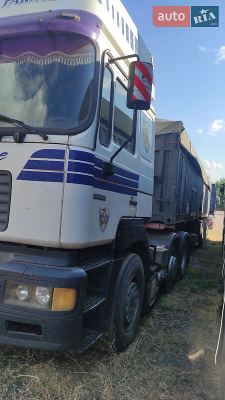 Тягач MAN Comandor 2000 в Веселиновому