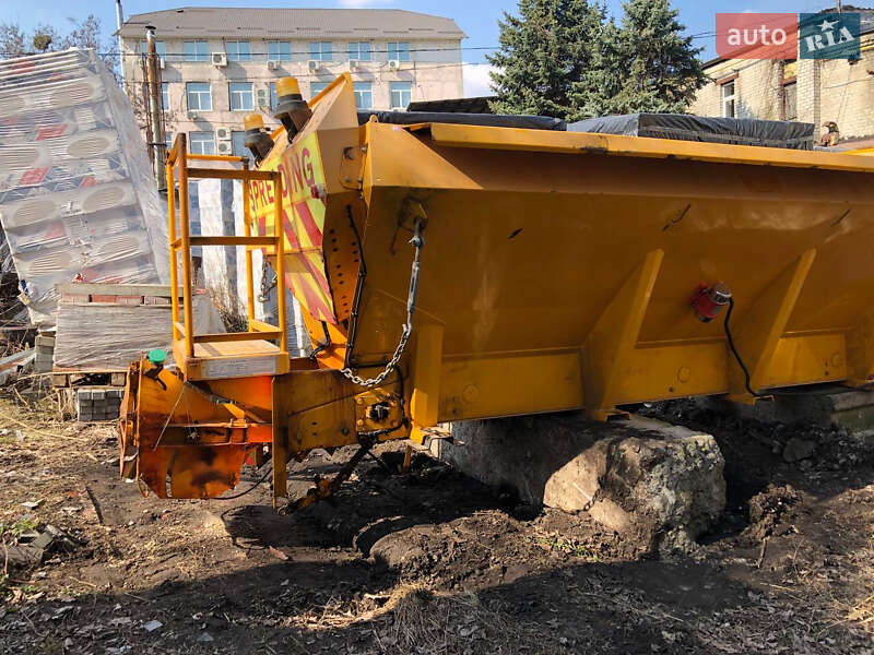 Піскорозкидальна машина MAN F 2000 2000 в Ірпені фото 6 Піскорозкидальна машина MAN F 2000 2000 в Ірпені