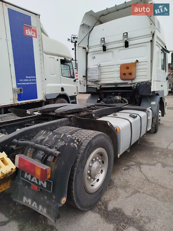 Тягач MAN F 2000 1998 в 
