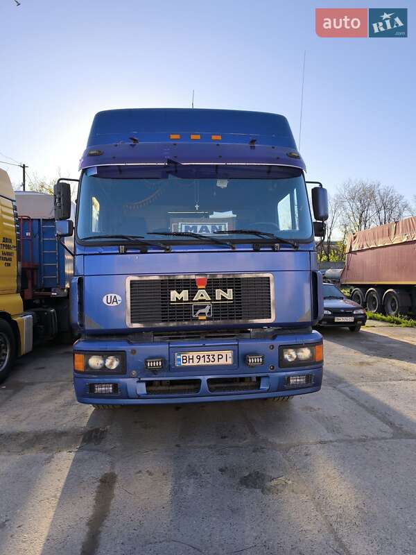 Тягач MAN F 2000 1998 в 