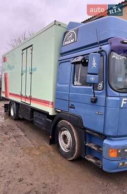 Вантажний фургон MAN F 2000 1999 в 