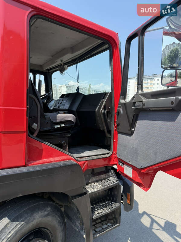 Кран-манипулятор MAN F 2000 2000 в Ивано-Франковске