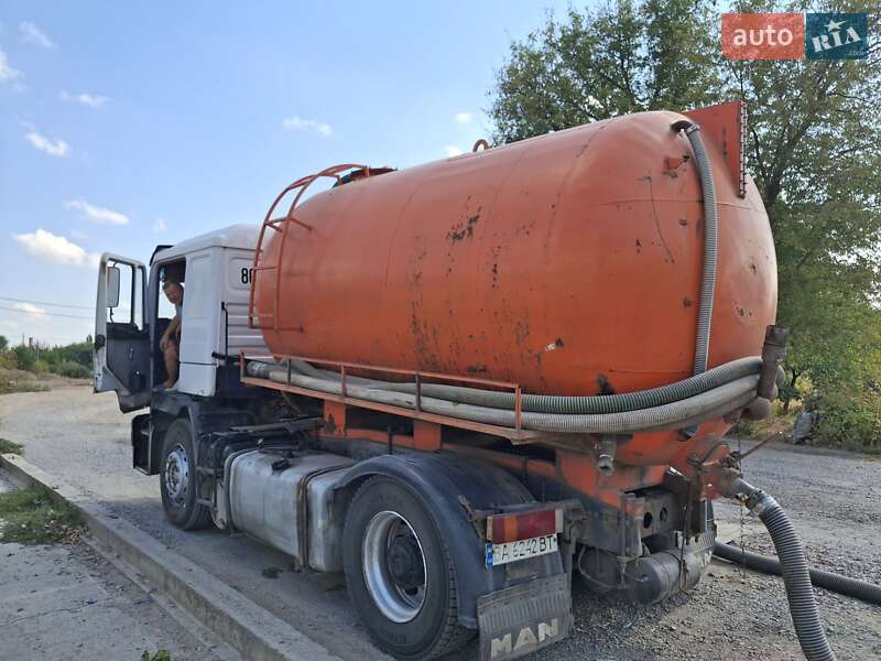 Машина ассенизатор (вакуумная) MAN F 2000 1996 в Кропивницком фото Машина ассенизатор (вакуумная) MAN F 2000 1996 в Кропивницком