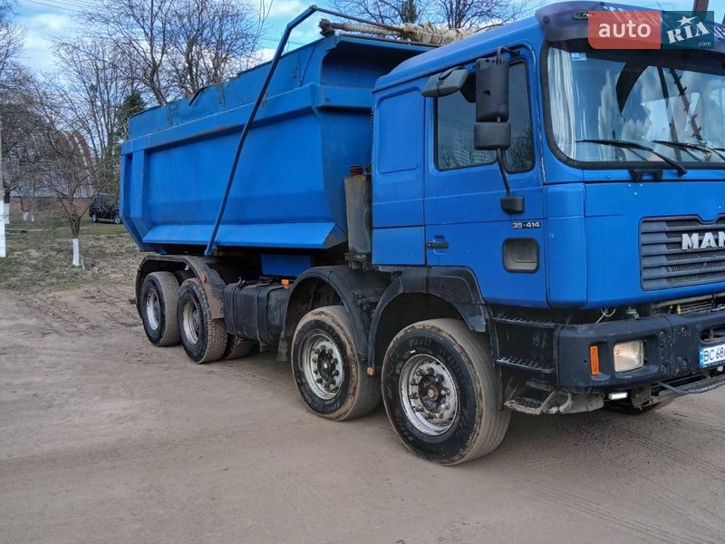 Самосвал MAN F 2000 2000 в Сокале