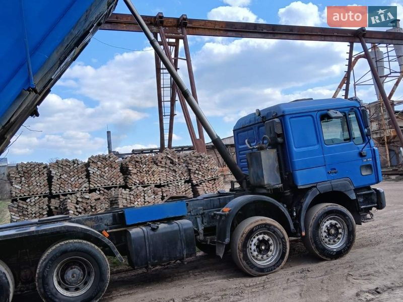 Самосвал MAN F 2000 2000 в Сокале