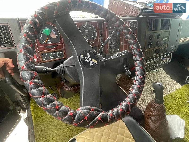 Тягач MAN F 2000 2000 в Вінниці