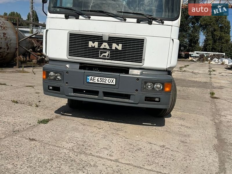 Контейнеровоз MAN F 2000 1993 в Полтаве