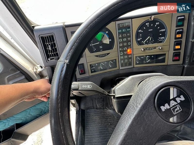 Контейнеровоз MAN F 2000 1993 в Полтаве