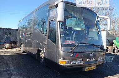 Туристический / Междугородний автобус MAN Irizar 1999 в 