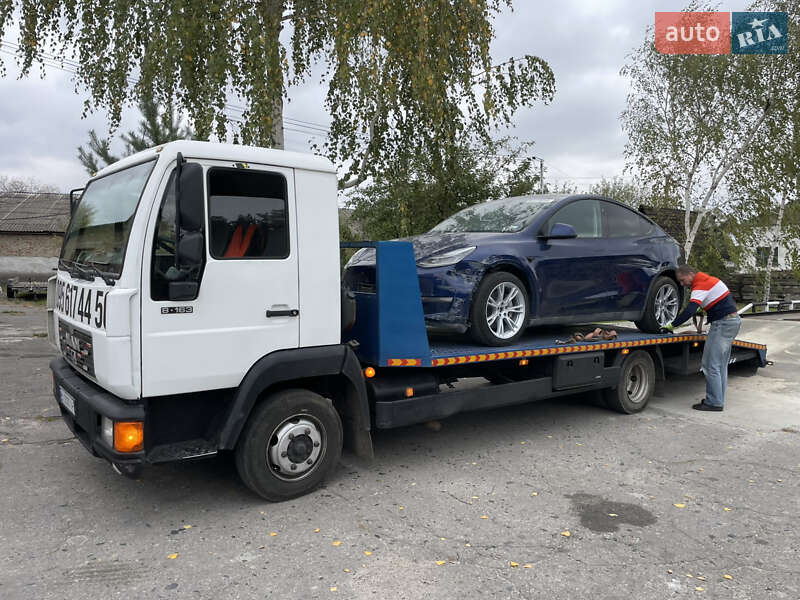 Евакуатор MAN L 2000 2000 в Полтаві