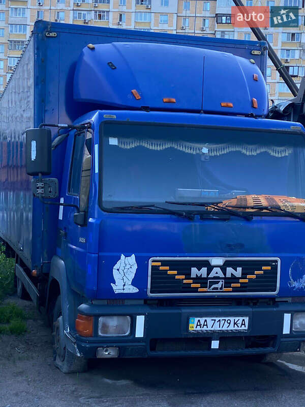 Грузовой фургон MAN L 2000 2000 в 