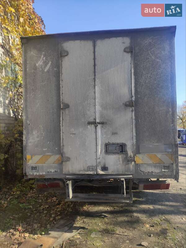 Грузовой фургон MAN L 2000 1999 в Львове