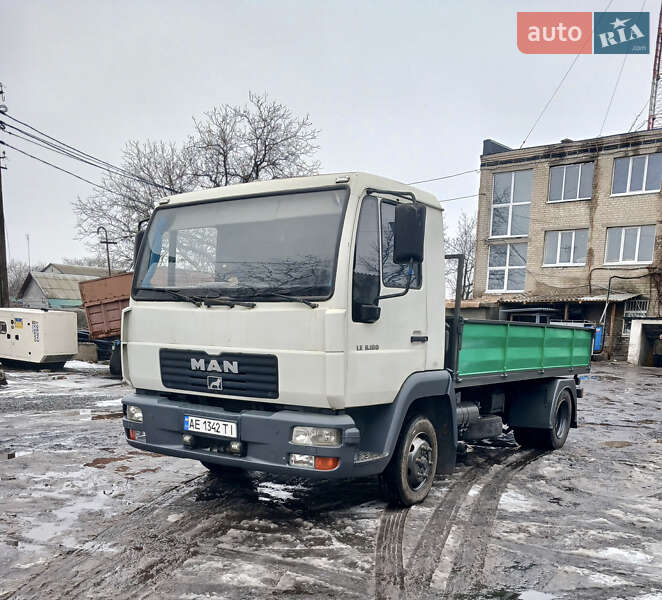 Рефрижератор MAN L 2000 2004 в Дніпрі