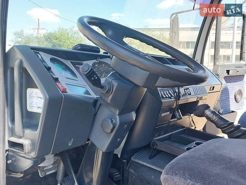 Грузовой фургон MAN L 2000 2004 в Малой Виске