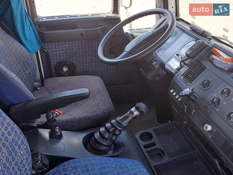 Вантажний фургон MAN L 2000 2004 в Малій Висці
