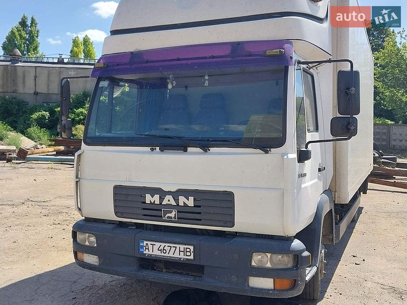 Грузовой фургон MAN L 2000 2004 в Малой Виске