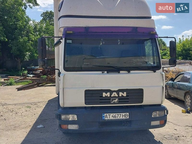 Грузовой фургон MAN L 2000 2004 в Малой Виске