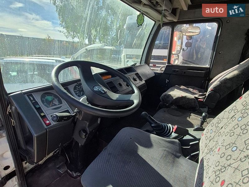 Грузовой фургон MAN L 2000 2002 в Львове