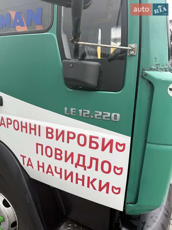 Грузовой фургон MAN LE 12.220 2004 в Ровно