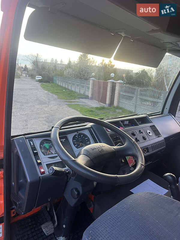 Грузовой фургон MAN LE 8.140 2004 в Кривом Роге фото 4 Грузовой фургон MAN LE 8.140 2004 в Кривом Роге