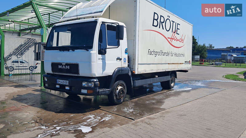 Грузовой фургон MAN LE 8.180 2002 в Конотопе