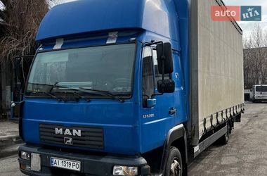 Вантажний фургон MAN LE 8.220 2004 в Києві