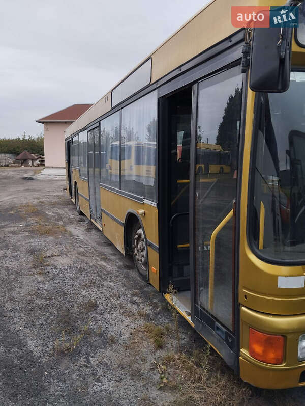 Міський автобус MAN NL 202 1994 в 