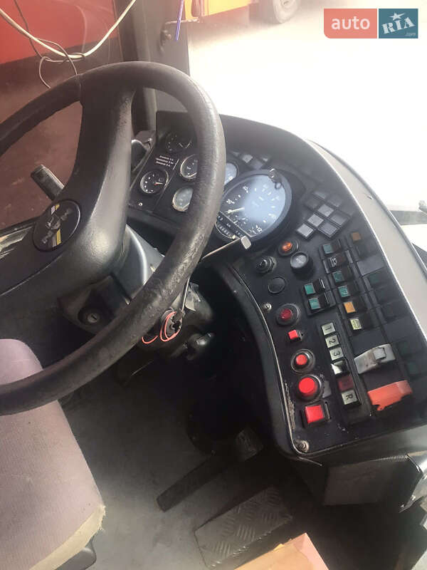 Городской автобус MAN NM 223 2002 в Дрогобыче