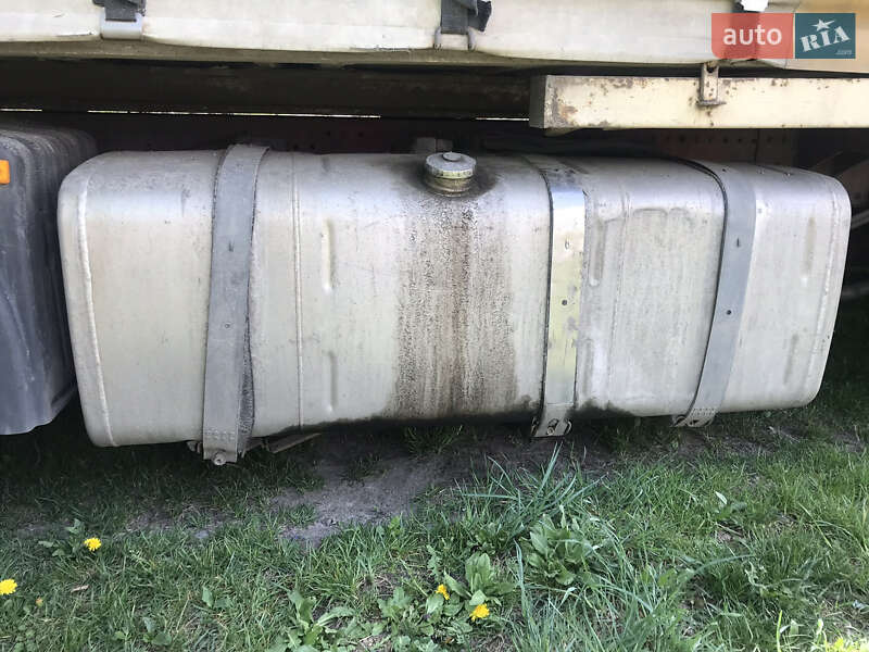 Контейнеровоз MAN TGA 2002 в Бродах