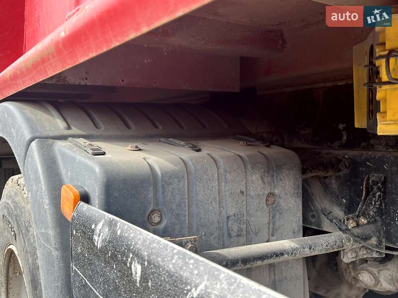 Самоскид MAN TGA 2005 в Дніпрі